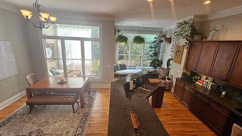 Luxurious Townhome with Lush Indoor Garden