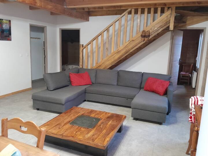 Chalet Familial 6 Chambres 250m² - Mens
