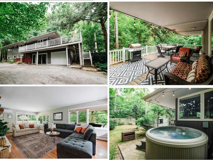Chic Golf Course Escape | mins to dwntwn + Hottub!