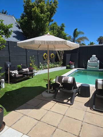 A Peaceful, safe and secluded Villa in West Beach.