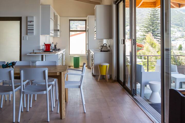 Luxury Kalk Bay Apartment gallery image 5