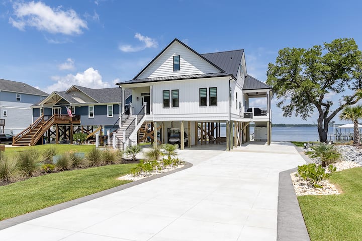 Waterfront Get-Away