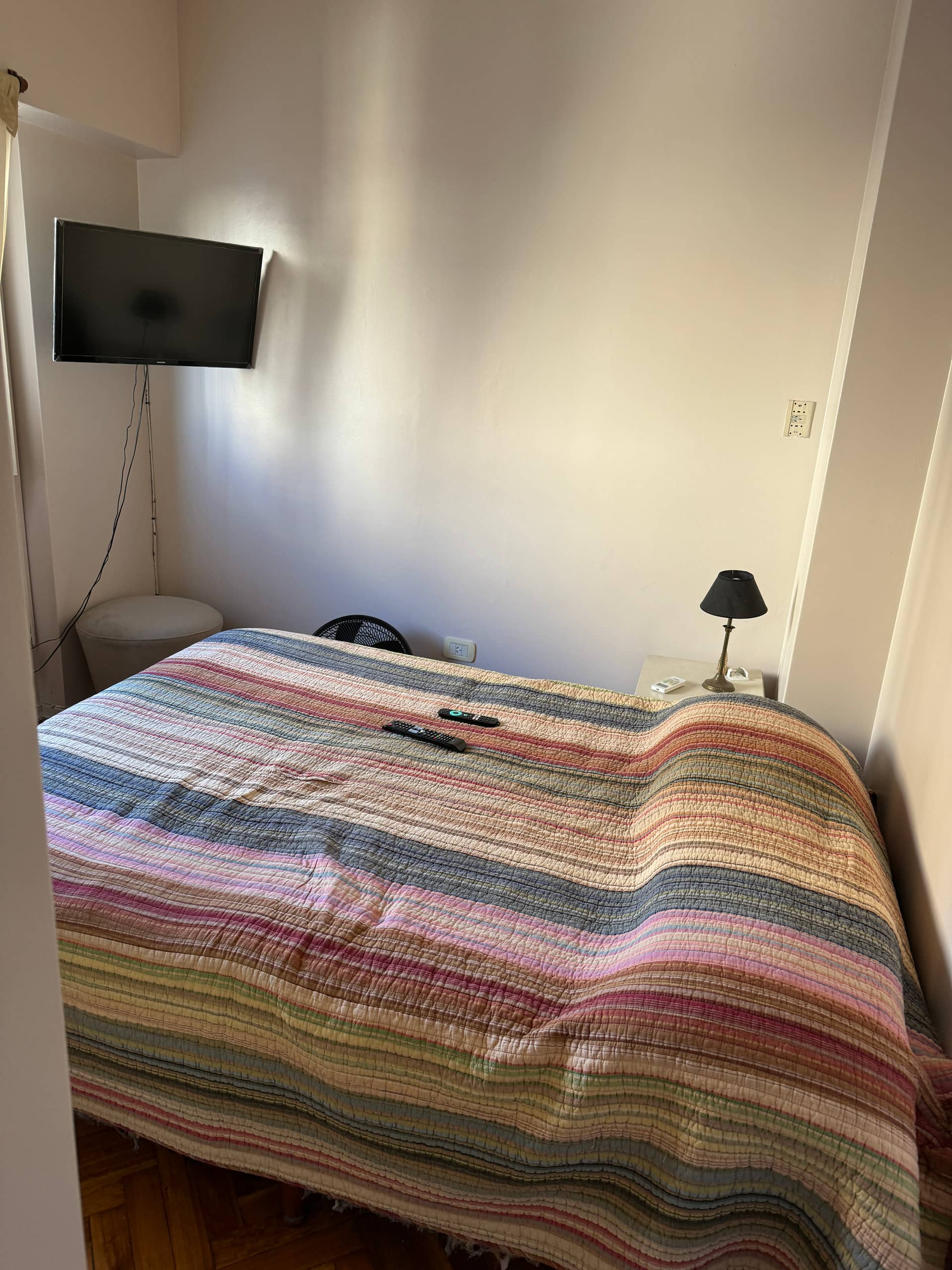 One-bedroom apartment in Monserrat