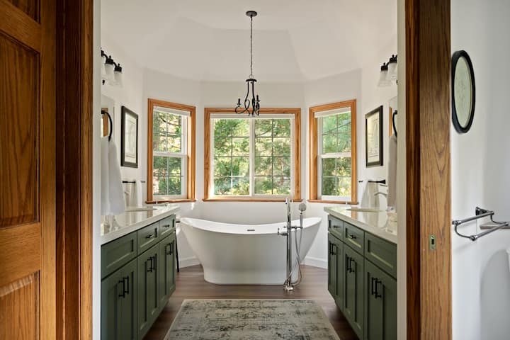 Spacious 5br Home | Sleeps 10 + Outdoor Fun - Lake Arrowhead, CA