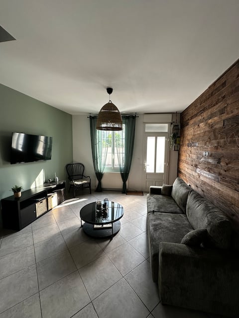 Airbnb performant: La Perle, a charming house with private parking à Mers Les Bains