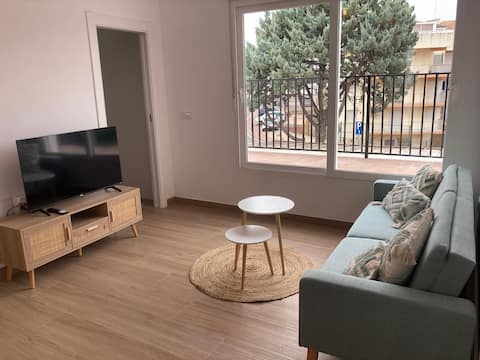Top Airbnb: Newly renovated apartment, parking available on request in Peníscola / Peñíscola