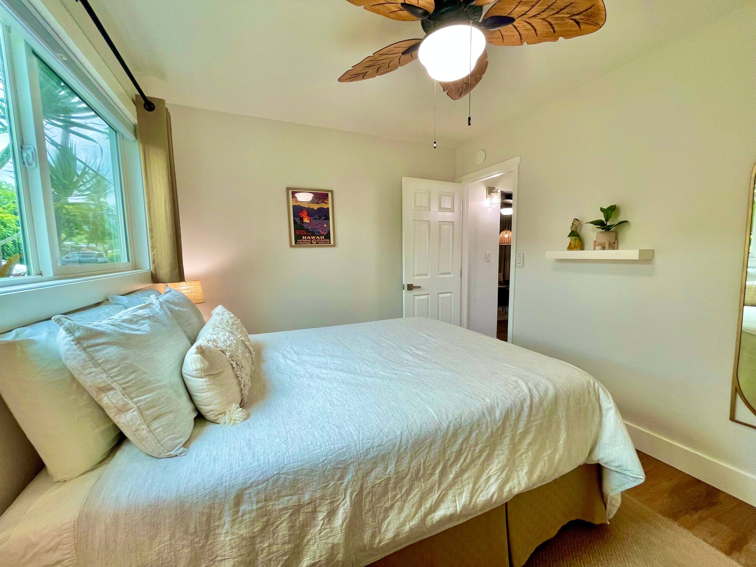 Condo in Kailua-Kona · ★4.95 · 2 bedrooms · 2 beds · 1 bath - Image 11