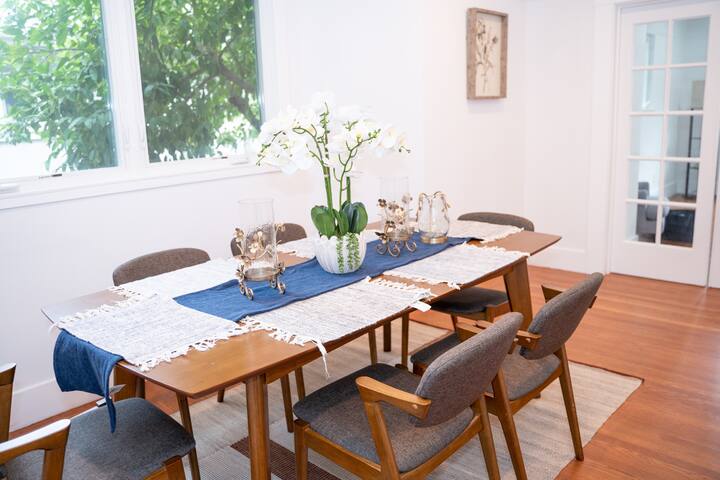 Casa Therese: Classic Beauty,Palo Alto California. gallery image 5