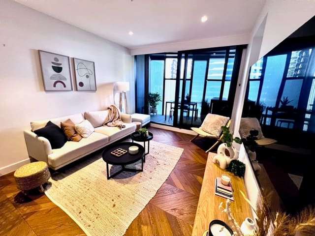 South Yarra Stylish Apt| 2 Bedroom gallery image 4