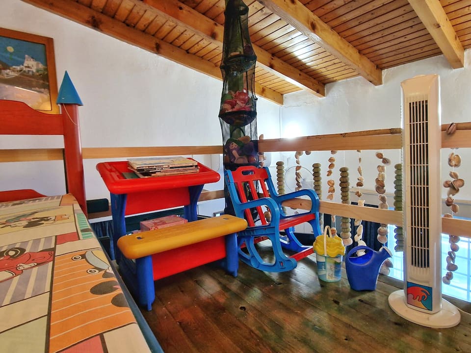Casa Glyfa, a beach house on the waves, Vartholomio, Peloponnese, Greece, photo 3 of 10
