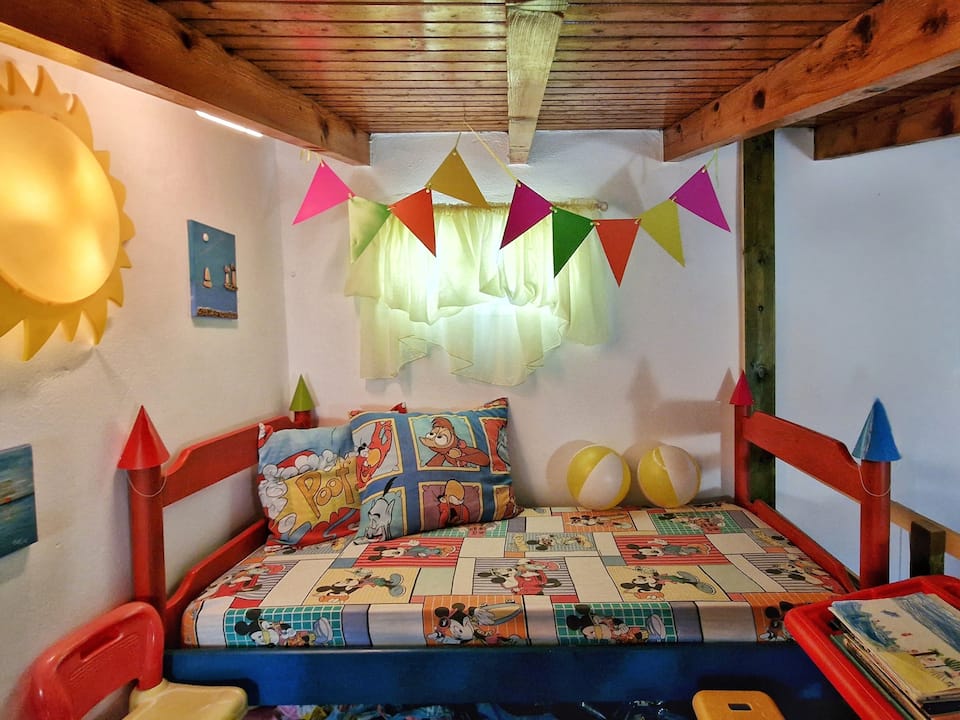 Casa Glyfa, a beach house on the waves, Vartholomio, Peloponnese, Greece, photo 2 of 10
