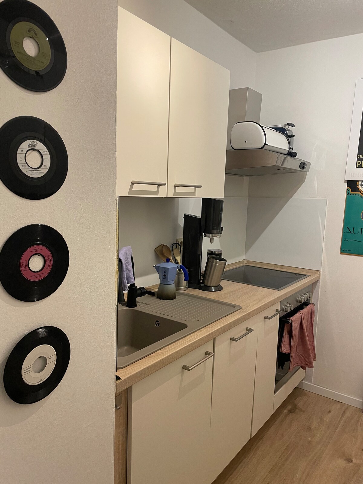 Erfolgreiche Airbnb-Immobilie: 2-room apartment/balcony/Munich Sendling/near HP8 in Sendlinger Feld