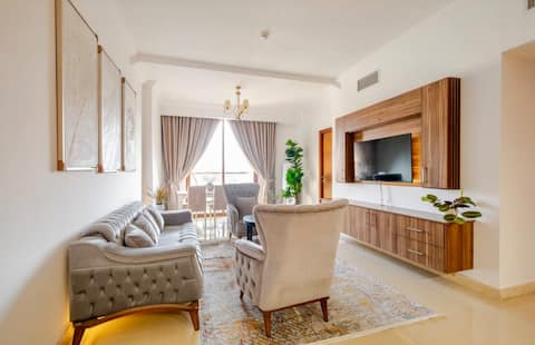 Top Airbnb: 2BHK 5 mins from Dubai Airport in Al Nahda First