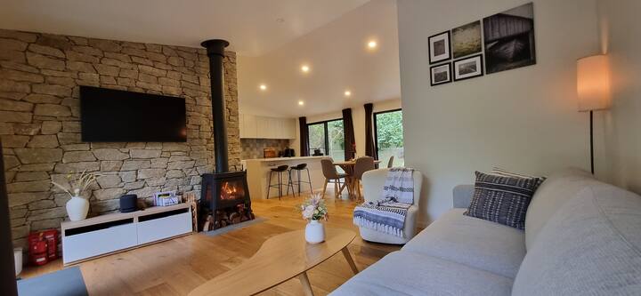 Camellia Grove Retreat - Mount Macedon