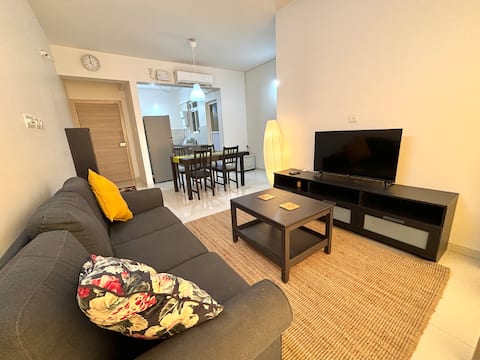 Cozy Retreat 2BhkApt|Zennova Stay|5min to Airport