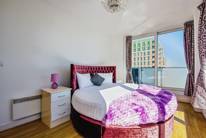 3 Bedroom Penthouse Terrace Flat, Parking & Wifi - Londres