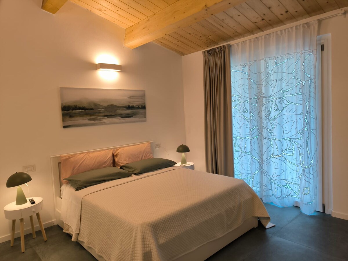 საძინებელი 1