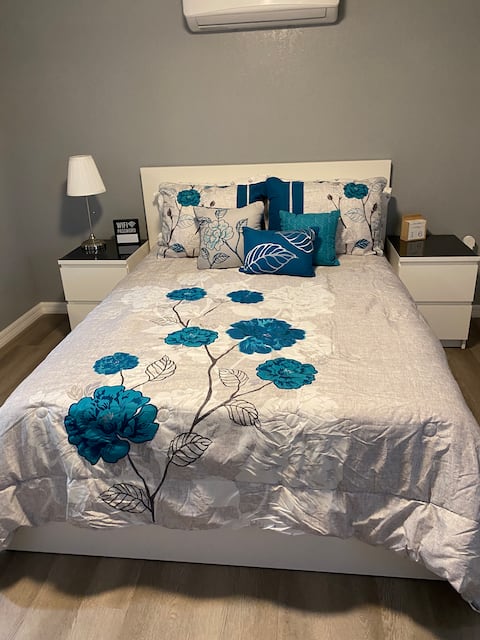 Top Airbnb: Suite Mila in Carver City/Lincoln Gardens