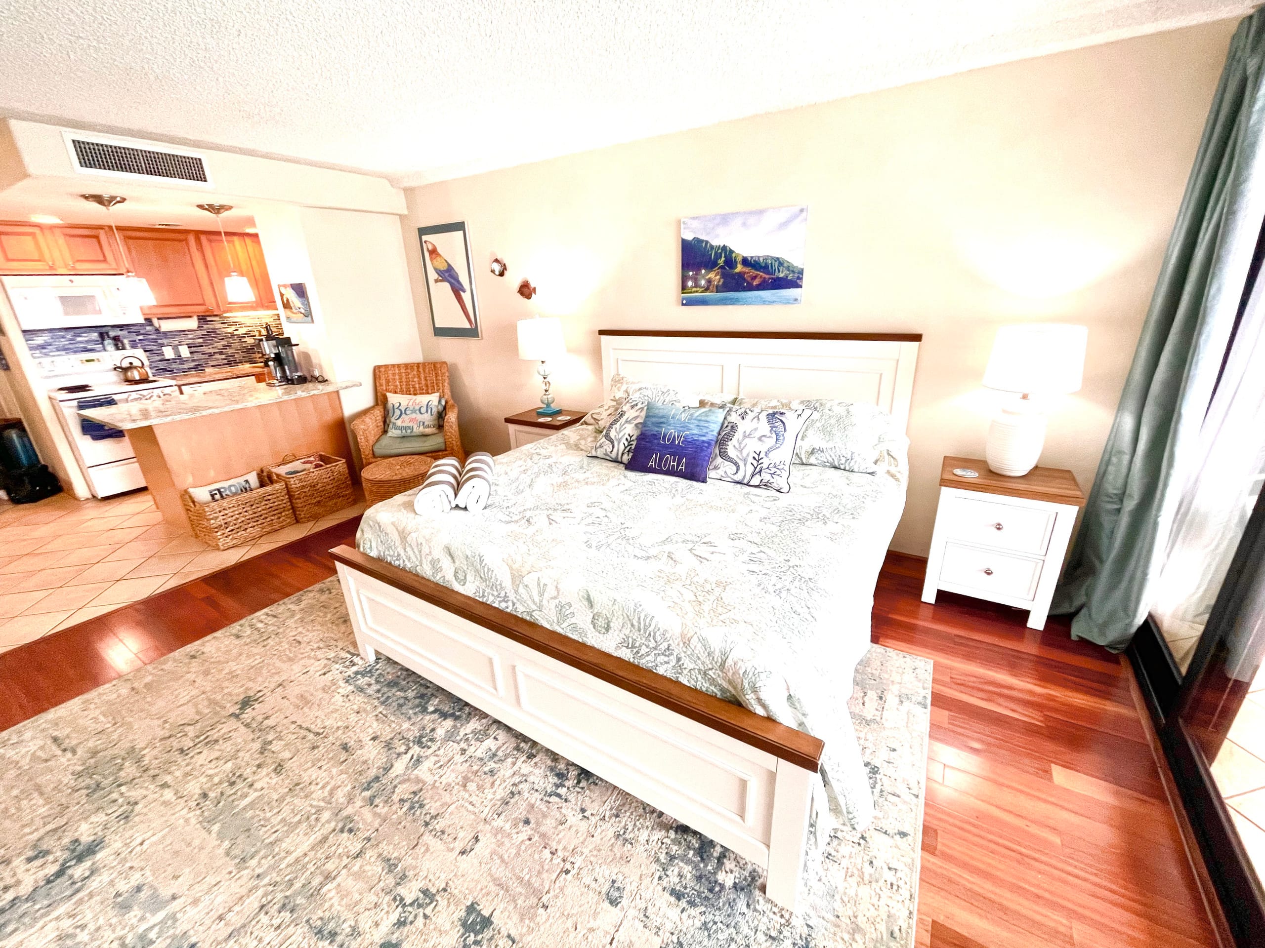 Condo in Lahaina · ★4.89 · 1 bedroom · 1 bed · 1 bath - Image 13