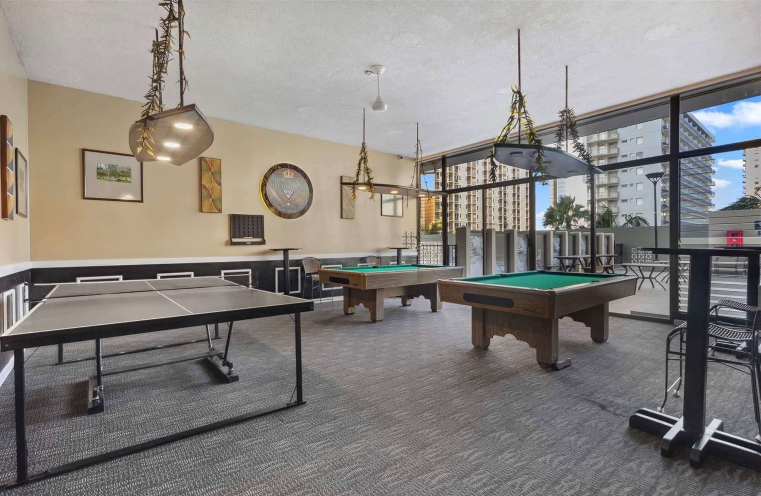 1 bd Ocean View Assigned Parking King bed Pool Gym - Image 17