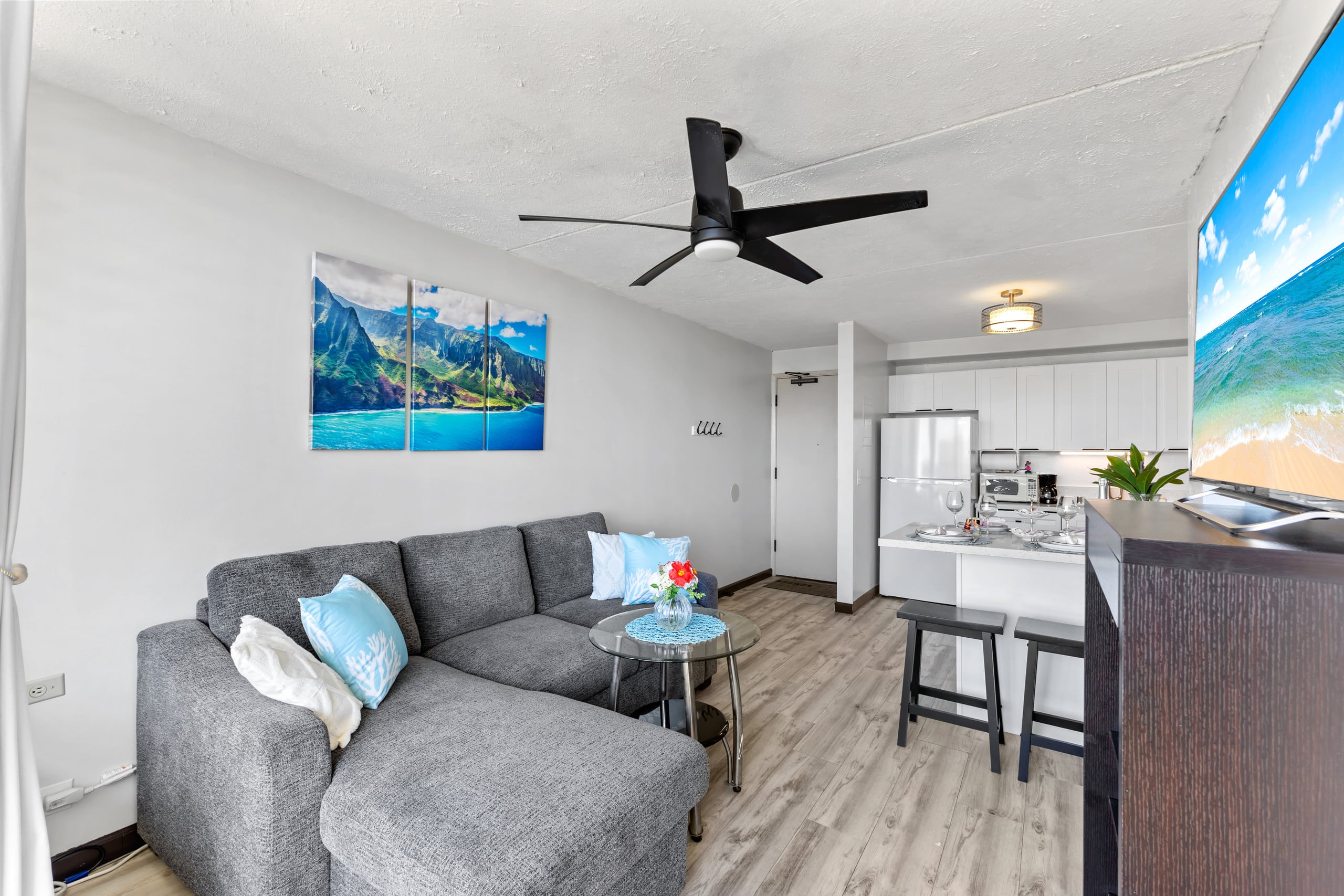 1 bd Ocean View Assigned Parking King bed Pool Gym - Image 18
