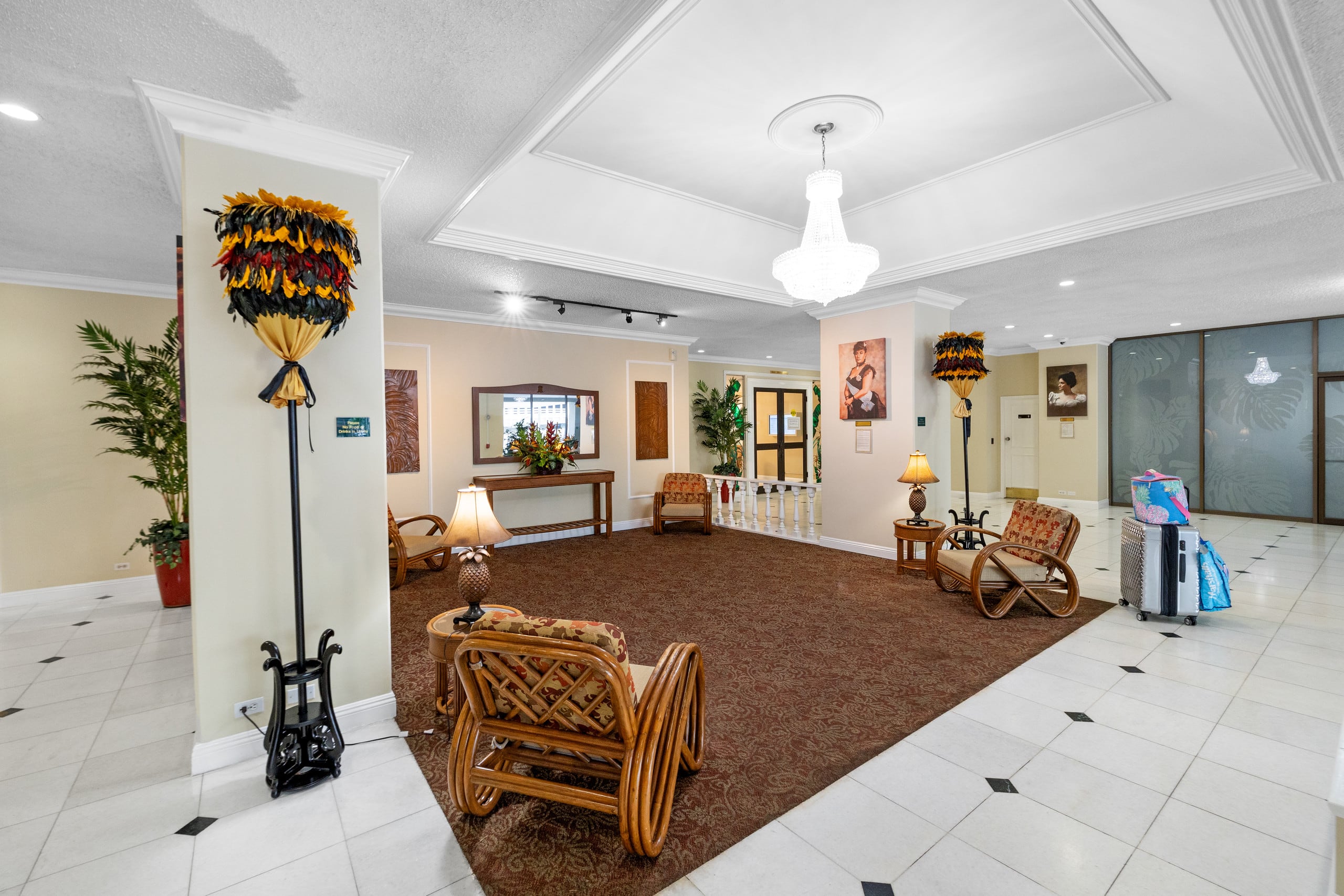 1 bd Ocean View Assigned Parking King bed Pool Gym - Image 58
