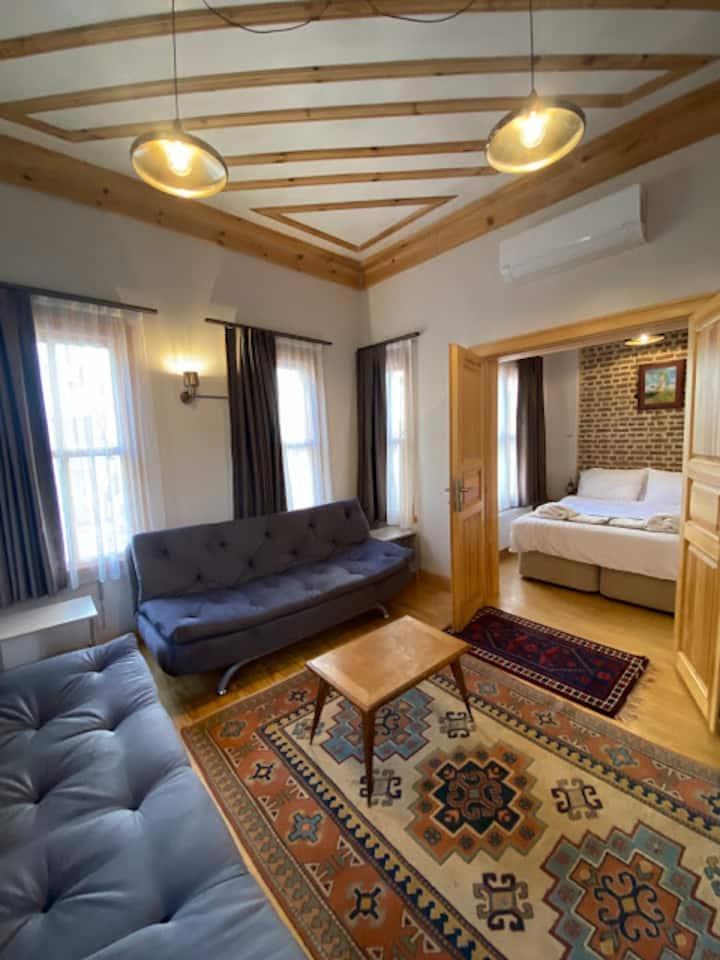 غرفة النوم 1