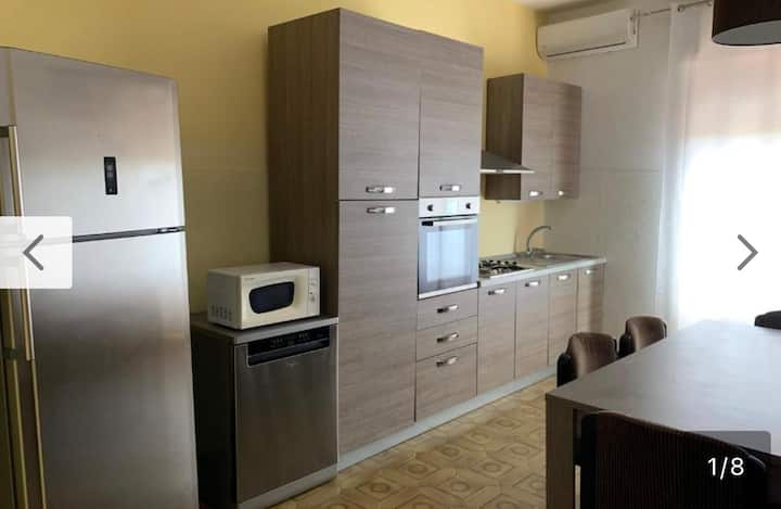 Appartamento Vacanze Sul Lungomare Di Sant’antioco - Sant'Antioco