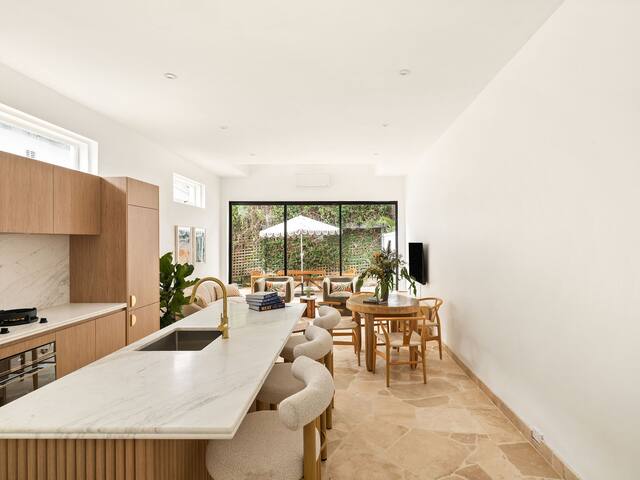 Brand new luxury home in Bondi Beach gallery image 3
