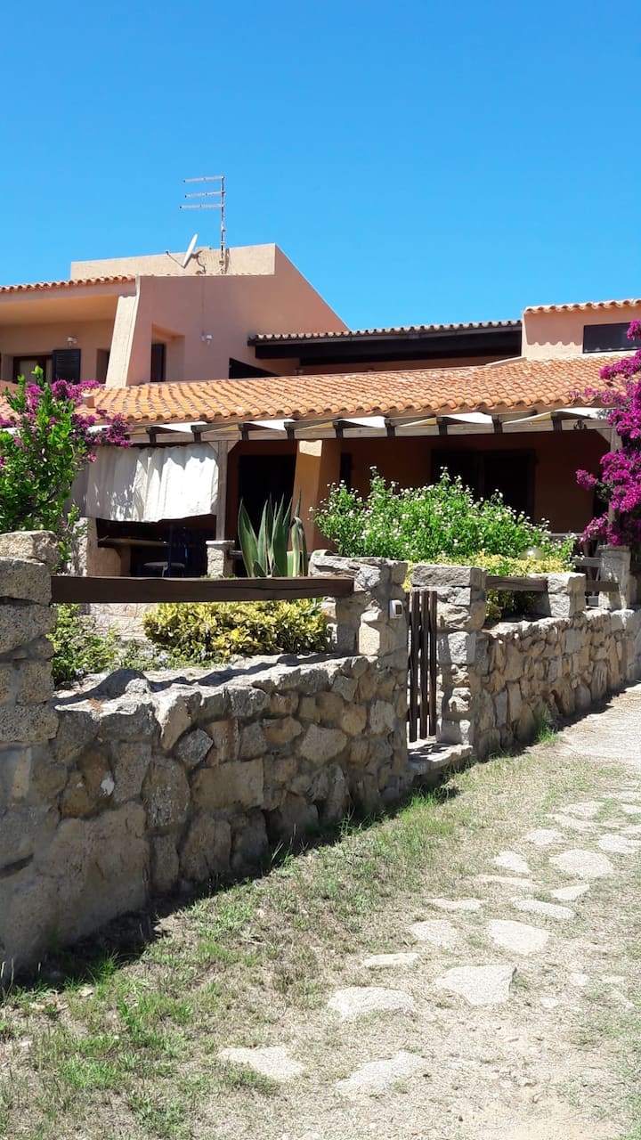 Casa Betty: Giardino E Vista Mozzafiato Su Caprera - La Maddalena