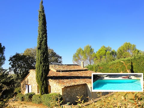 Estate with pool (26 people)