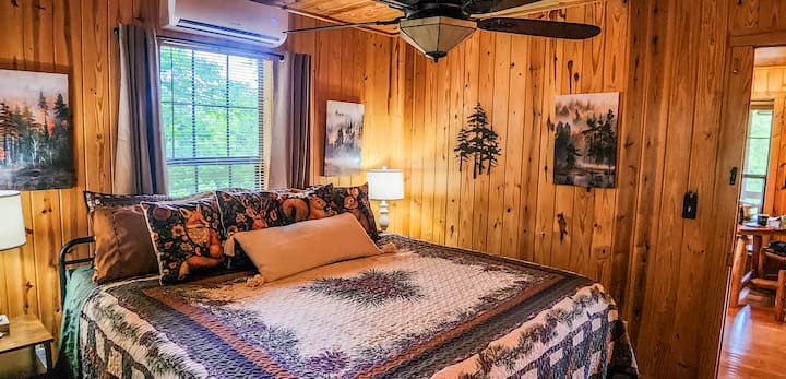 Cliffside-Piney Creek Access-Kayaks-Stunning Views - Cabins for