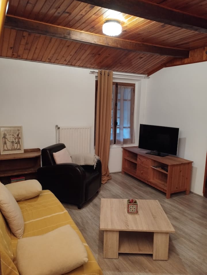 მისაღები ოთახი