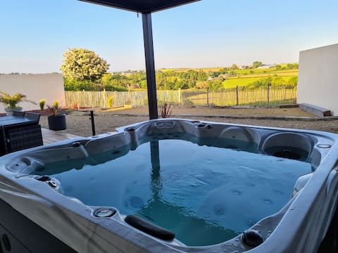 House for 4 people with jacuzzi