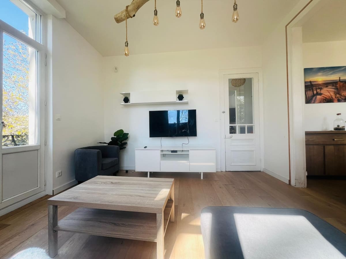 Un espace chaleureux de La Villa Madeleine