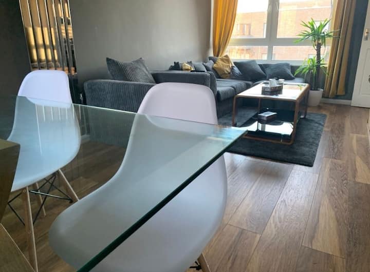 Cozy Modern 1 Bed Minimalist - London