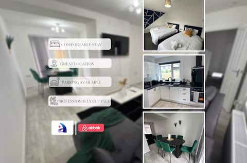 Top performing Airbnb: 3BR Home+Free Parking & WiFi / Manchester Airport in Wythenshawe