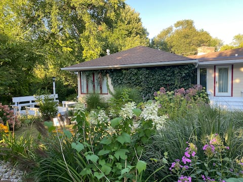 Sprawling ranch and gardens