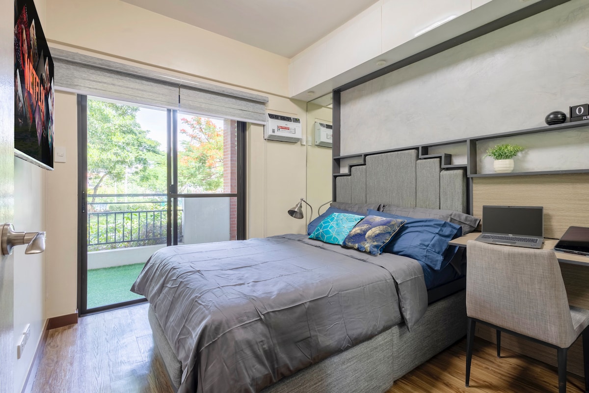 Spálňa nemá stoličku na maximalizáciu priestoru, ale môžete si ju vziať z jedálne alebo obývacej izby.