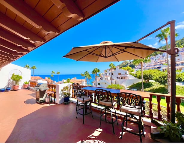 Catalina Cove 13-40 with A/C & Golf Cart