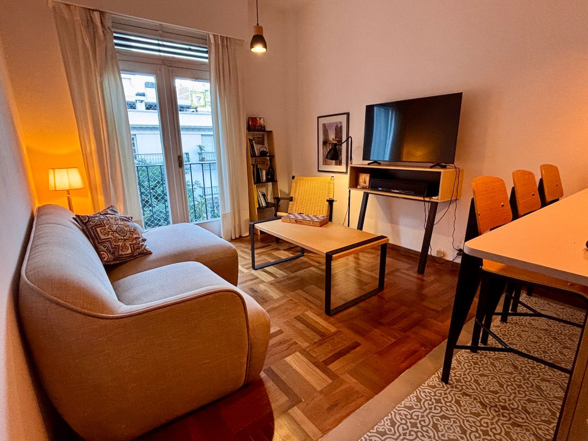 Anuncio de Airbnb popular: Nice apartment & better place en Pocitos