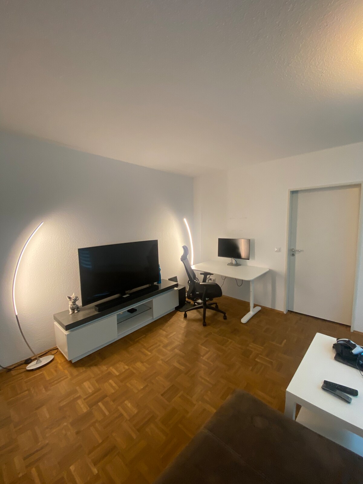 Top Airbnb: 2-room apartment with terrace in Bemerode