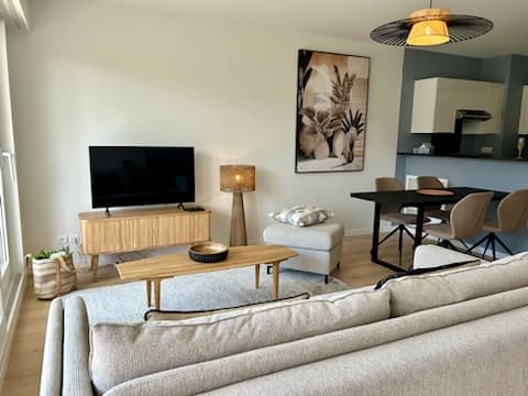 Popular Airbnb listing: Luxury apartment in the center in Neufchâtel Hardelot