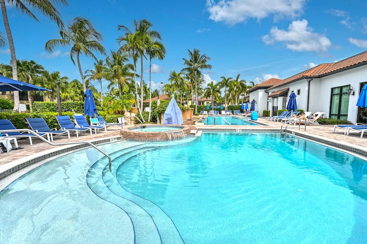 Luxury Resort Condo – Walk To Beach & 5th Ave - Naples, FL