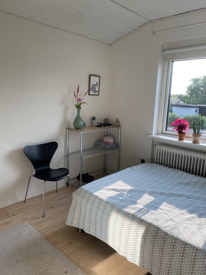 غرفة النوم 1