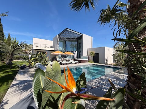 Villa Paloma 8 people pool SPA Cap d'Agde Beach Sea