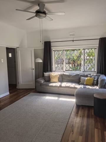 Spacious family home in Pinelands + Pool gallery image 2