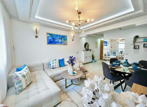 Top Airbnb: Chic beachside flat-5 min walk to beach and marina in Agadir