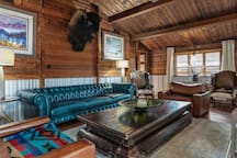 Log Cabin on Open Water *Hot Tub*