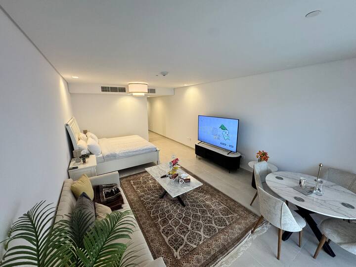 Lovely Studio, Beach Access - Doha